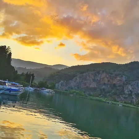 Holiday Hotel Dalyan דליאן