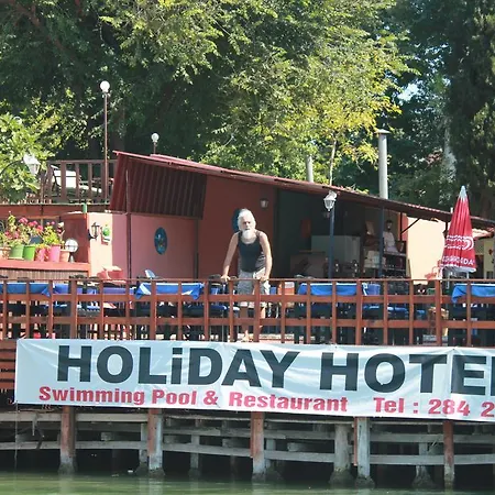 מלון Holiday Hotel Dalyan דליאן