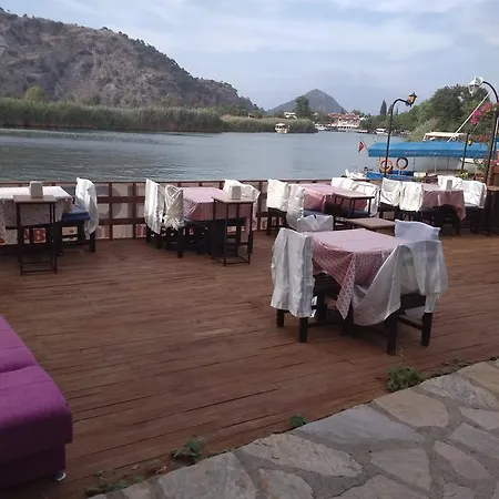 מלון Holiday Hotel Dalyan דליאן