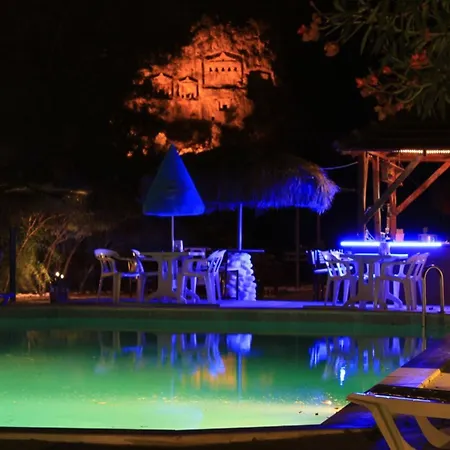 Holiday Hotel Dalyan מלון 2*